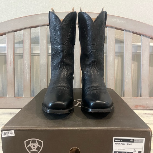 Ariat Bench Made- Black Bison Leather Boots - Picture 2 of 10